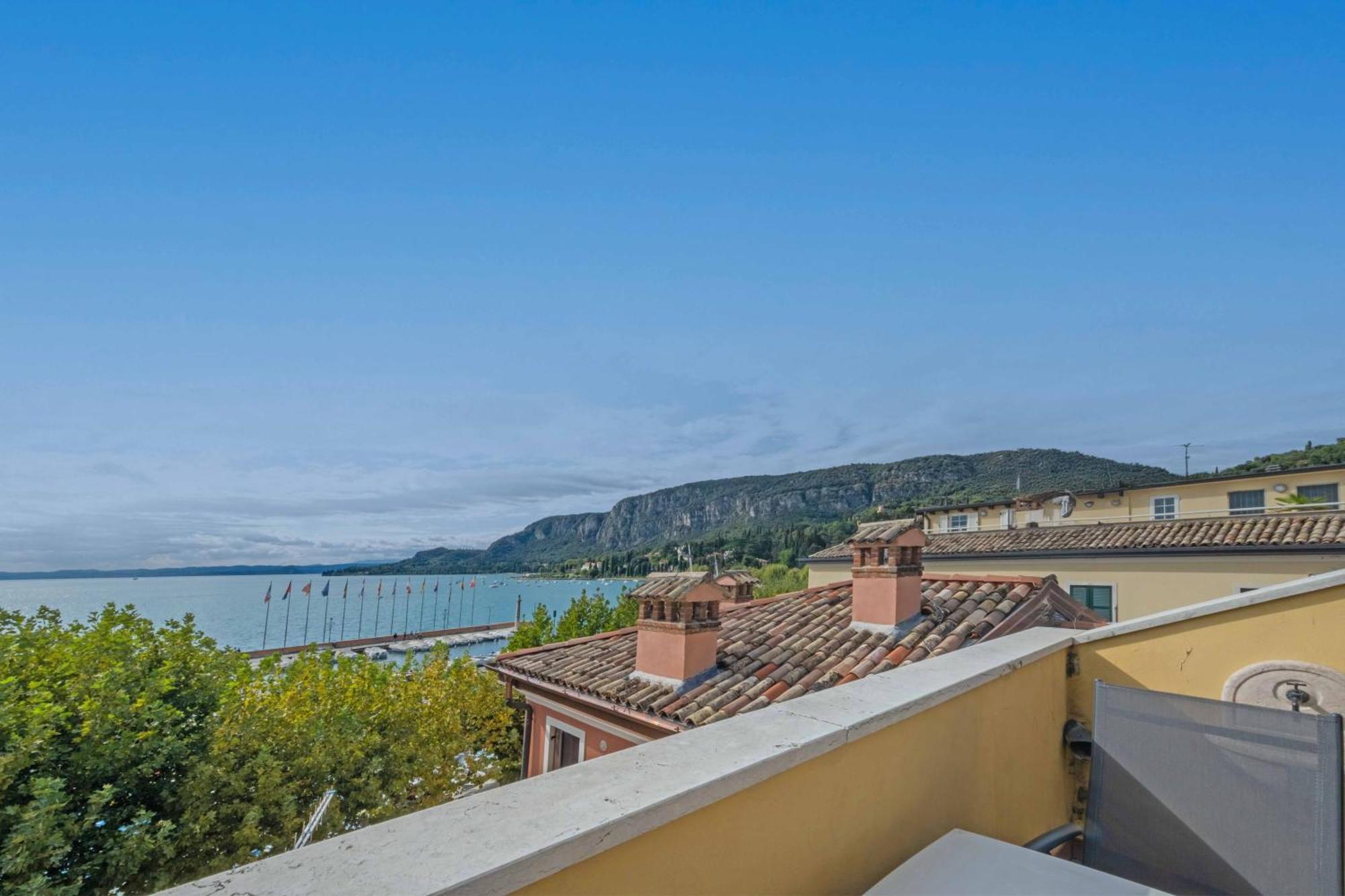 Apartmentsgarda - Baia Del Garda 5 Екстериор снимка