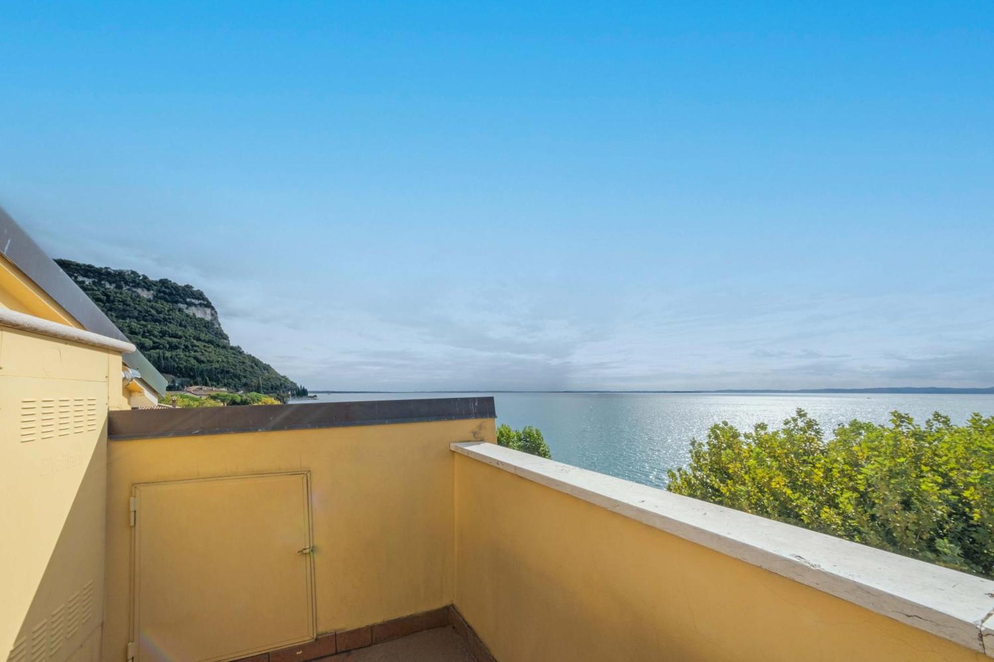 Apartmentsgarda - Baia Del Garda 5 Екстериор снимка